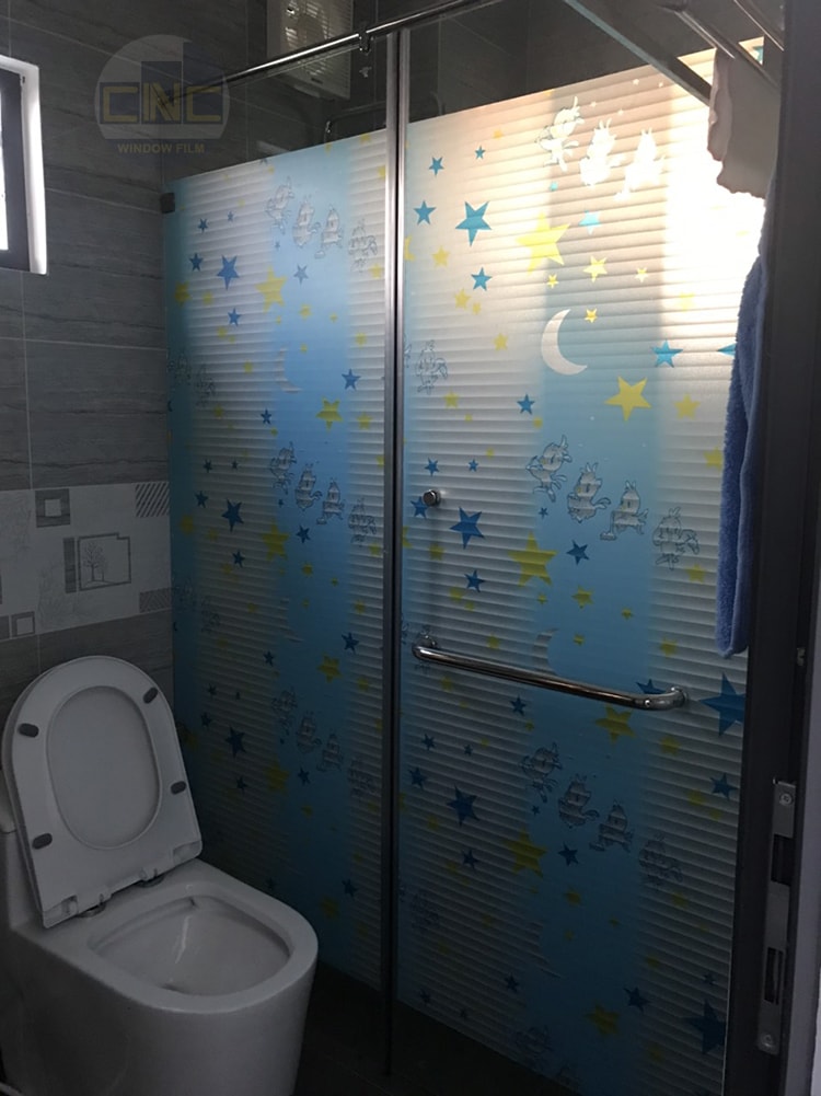 giấy dán kính nhà tắm