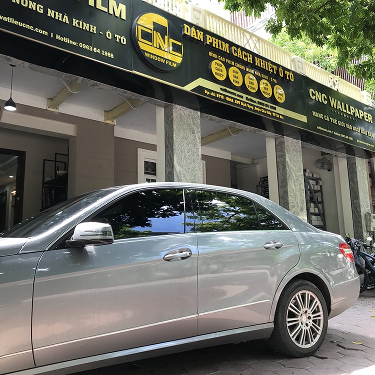 Dán kính xe Mercedes E300, phim cách nhiệt sputter IR 1599