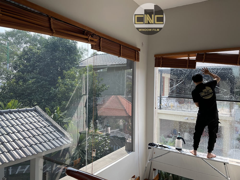 Phim cách nhiệt cầu thang