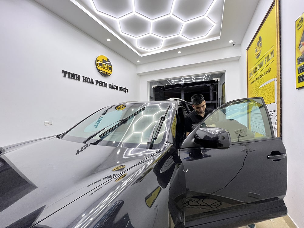 Dán kính ô tô CNC WINDOW FILM
