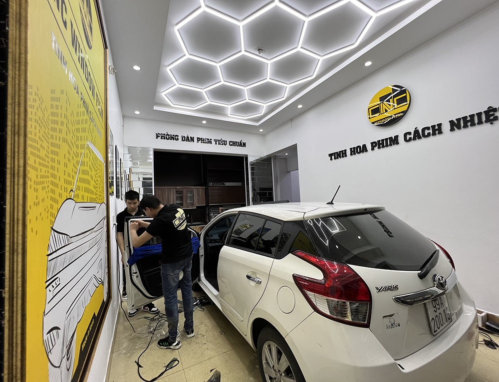 Giải pháp chống nóng ô tô