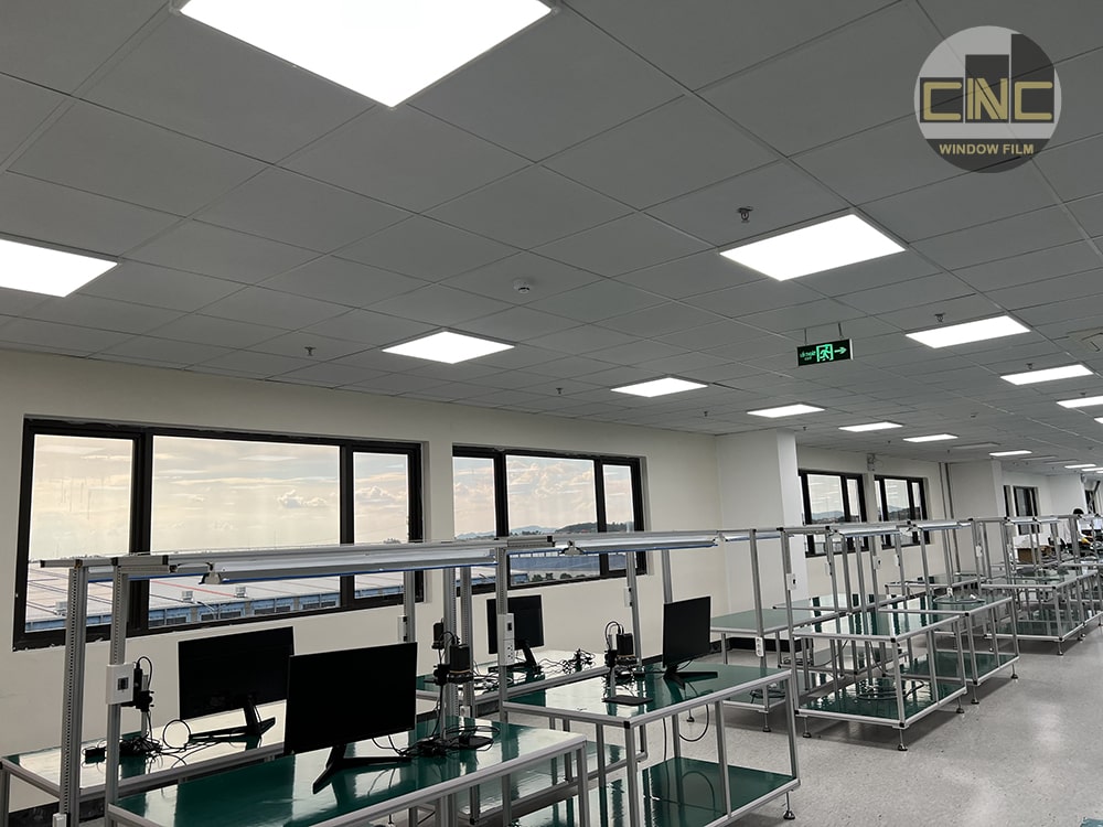 Dán chống nóng nhà xưởng