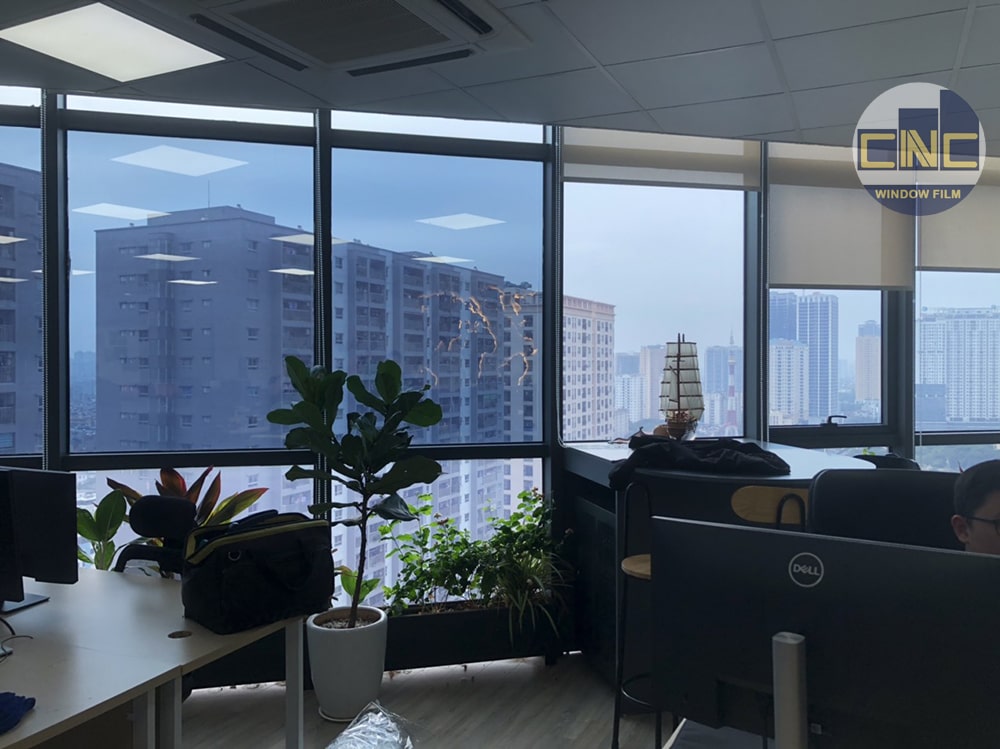 Dán kính cách nhiệt phản quang