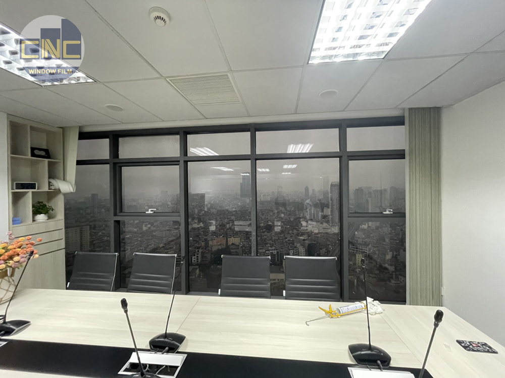 Dán kính cách nhiệt hướng tây