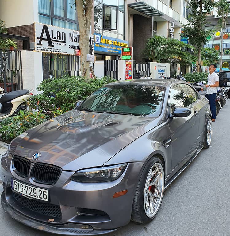 Dán phim cách nhiệt ô tô cho xe BMW M3