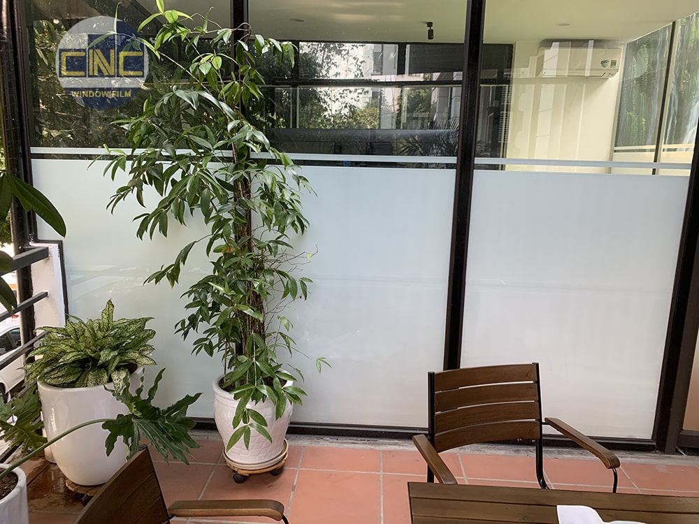 Phim dán kính trắng