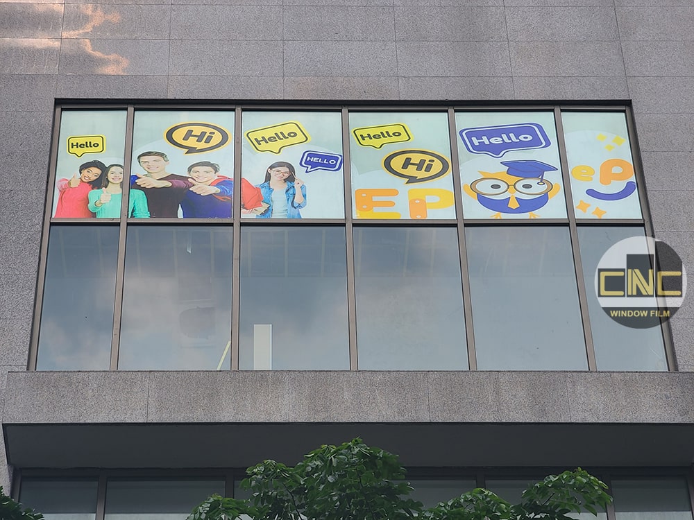 quảng cáo trên kính