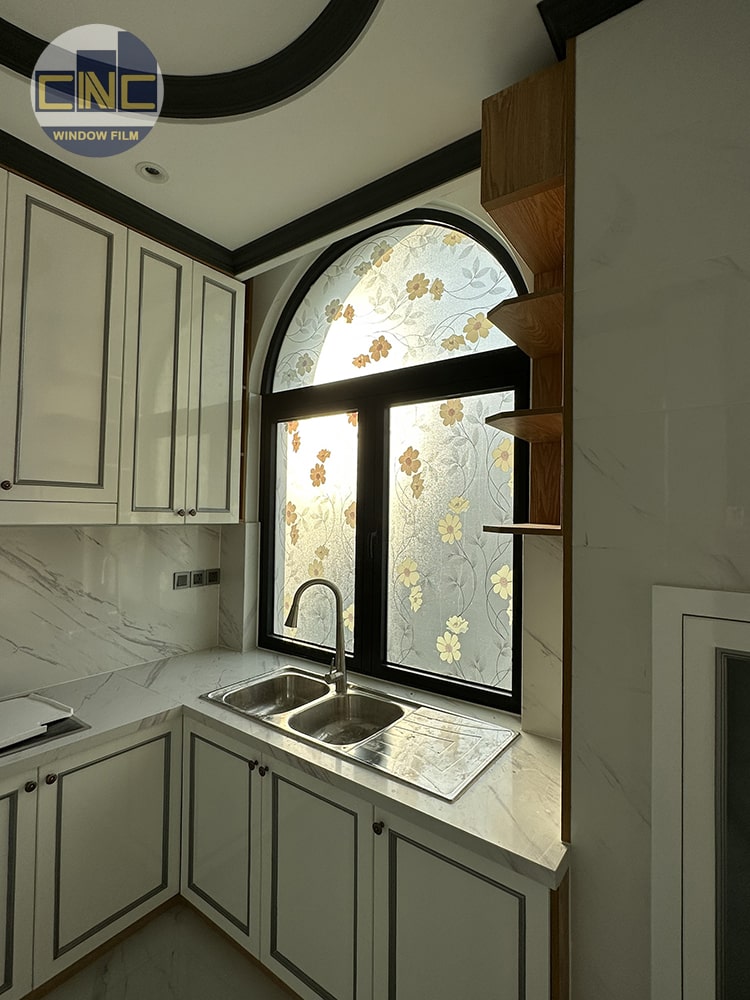 Dán kính mờ riêng tư