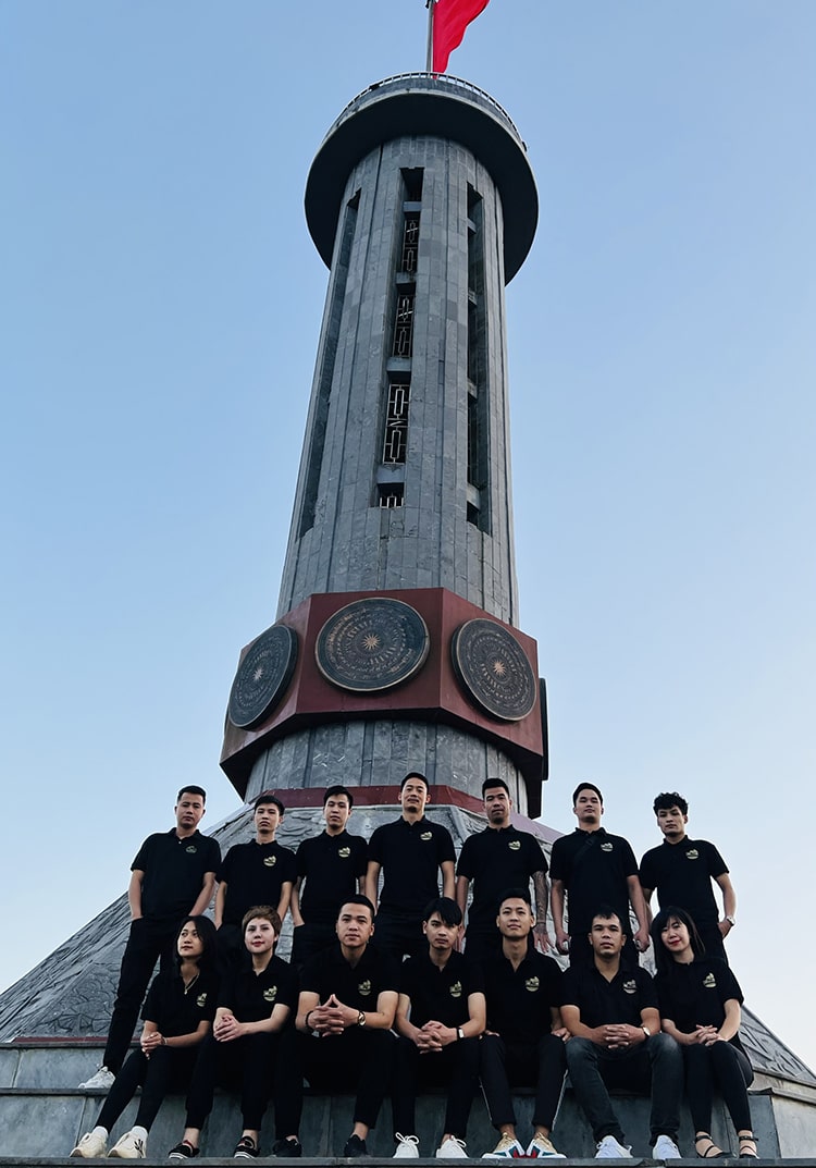 CNC tại cột cờ lũng cú Hà Giang