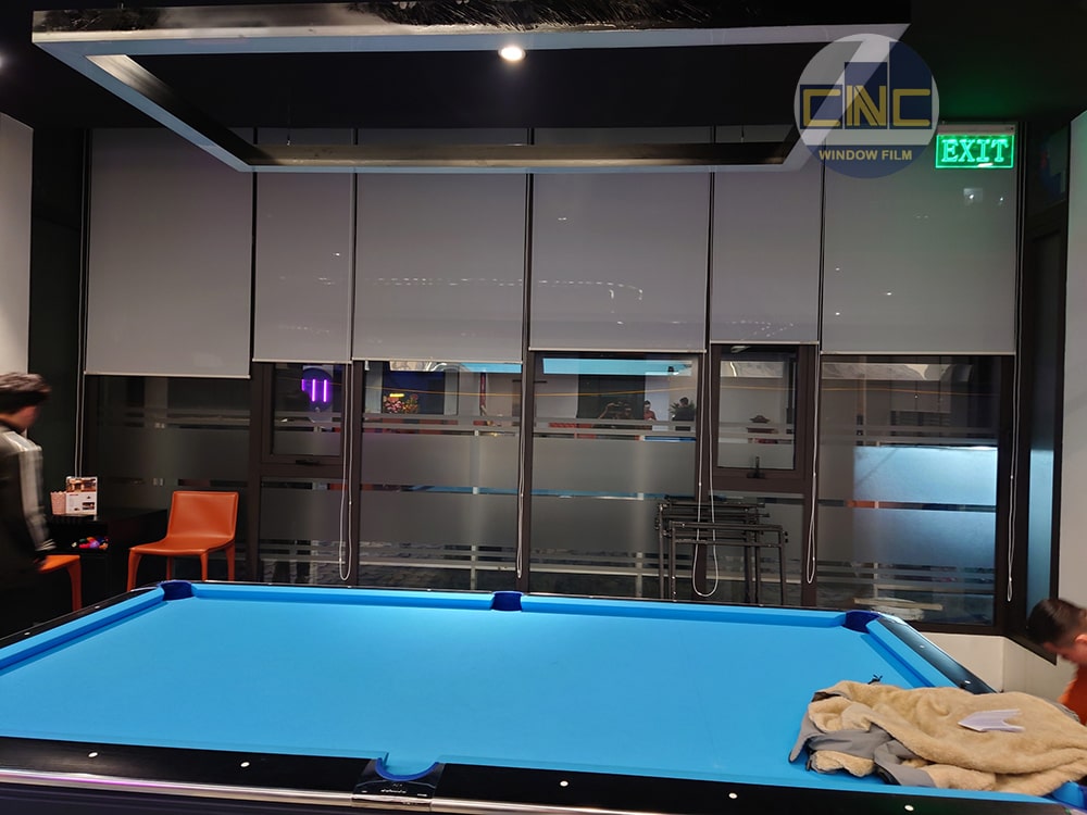 Lắp đặt rèm chắn nắng