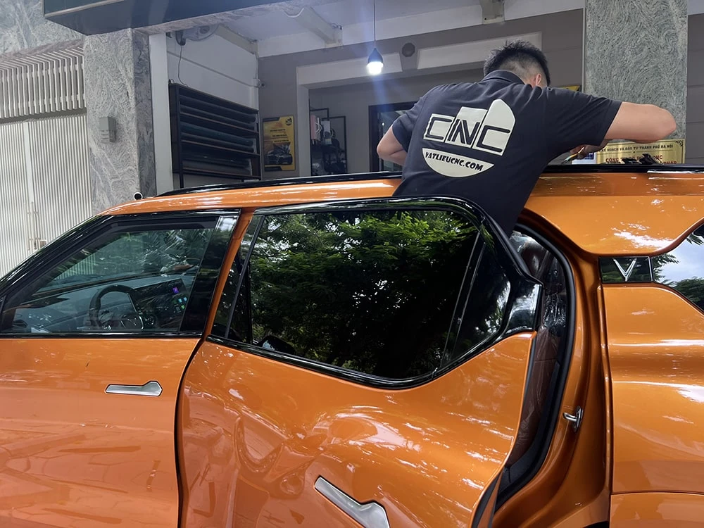 Dán cách nhiệt trần kính toàn cảnh