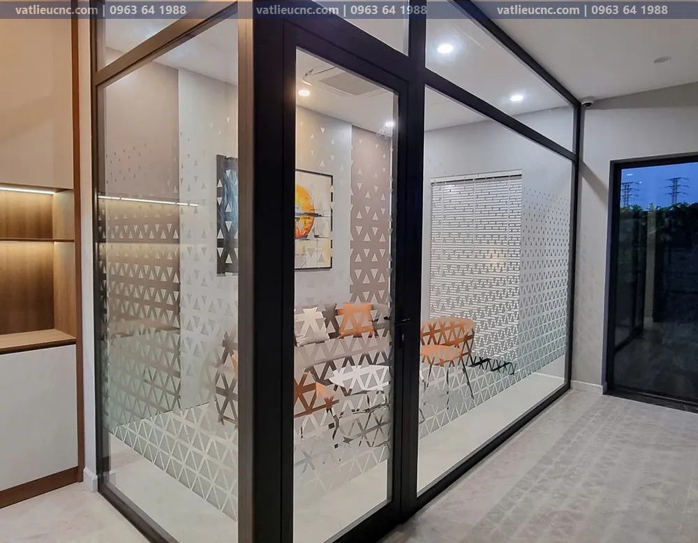 Dán kính mờ văn phòng