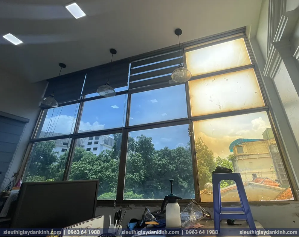 Dán vệ sinh kính