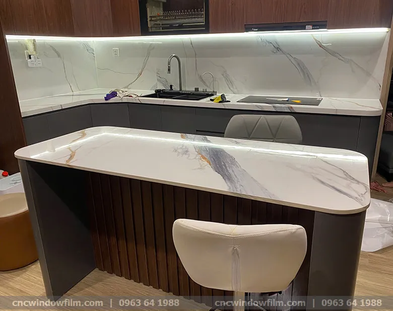 Dán bảo vệ mặt đá tự nhiên