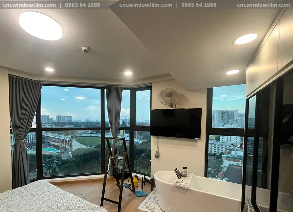 Dán kính chống nóng