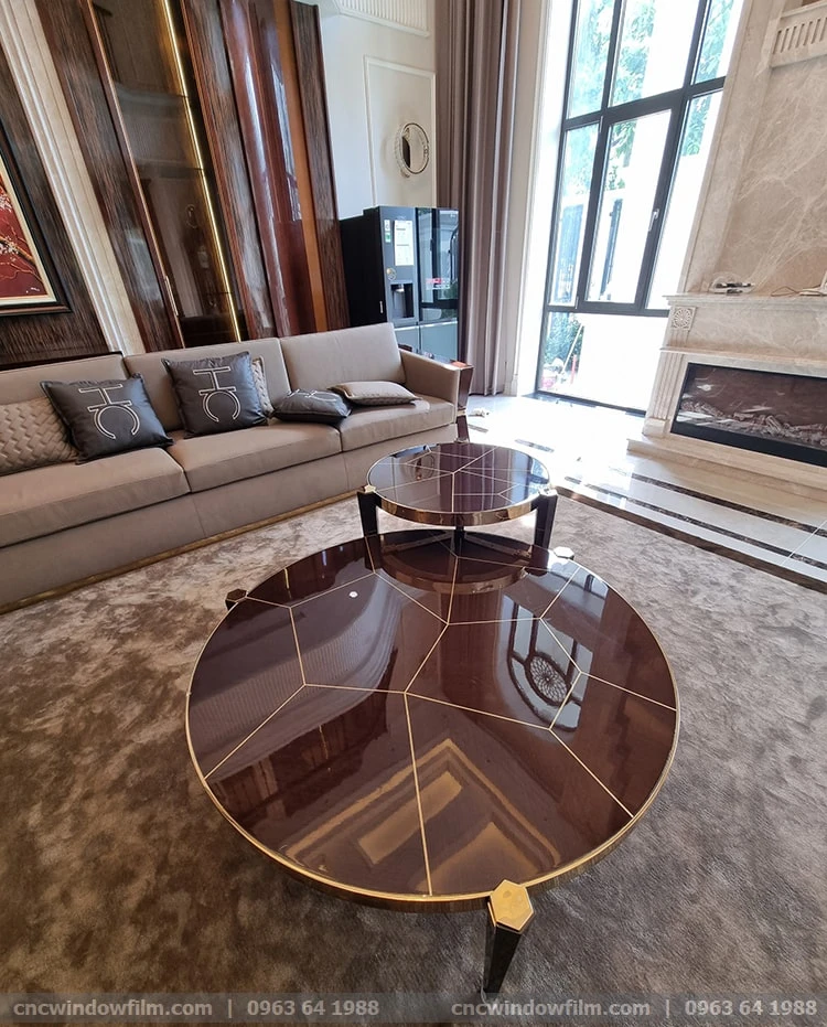 Phim bảo vệ mặt bàn